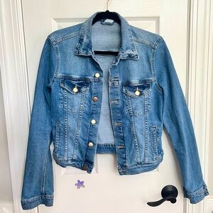 H&M Classic Fitted Denim Jacket